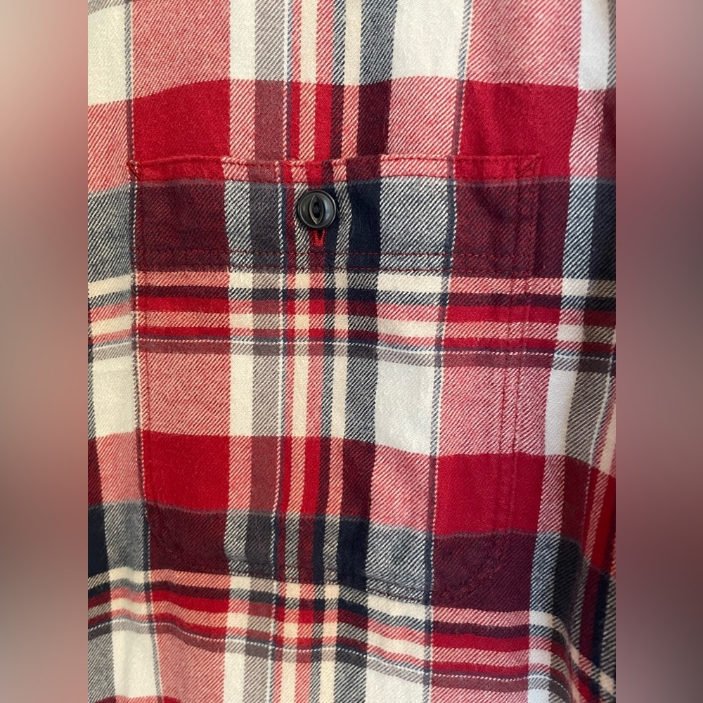 Men’s UNIQLO Dark Red Plaid Flannel Shirt, New with Tags, Size XL - Picture 4 of 5